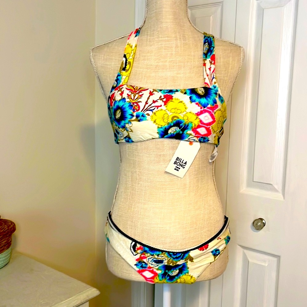 Billabong Swim Top and bottom set
